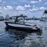 2022 Aviara 32 OutBoard One Owner under 200 hours !