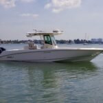 Boston Whaler 320 Outrage