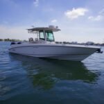Boston Whaler 320 Outrage