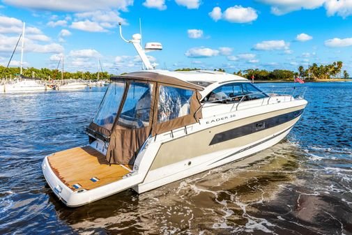 Jeannue Leader 36