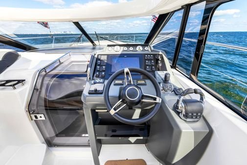 Jeannue Leader 36