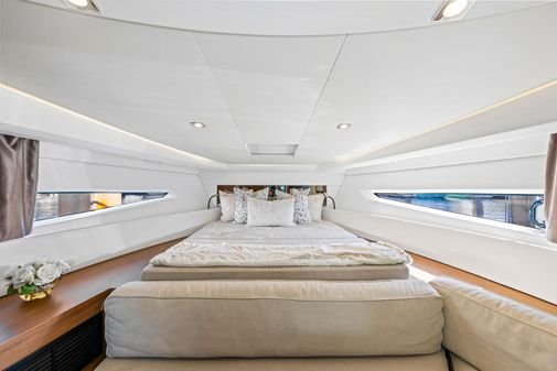 Jeannue Leader 36
