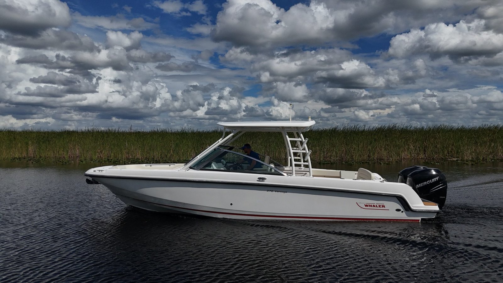 Boston Whaler 270 Vantage
