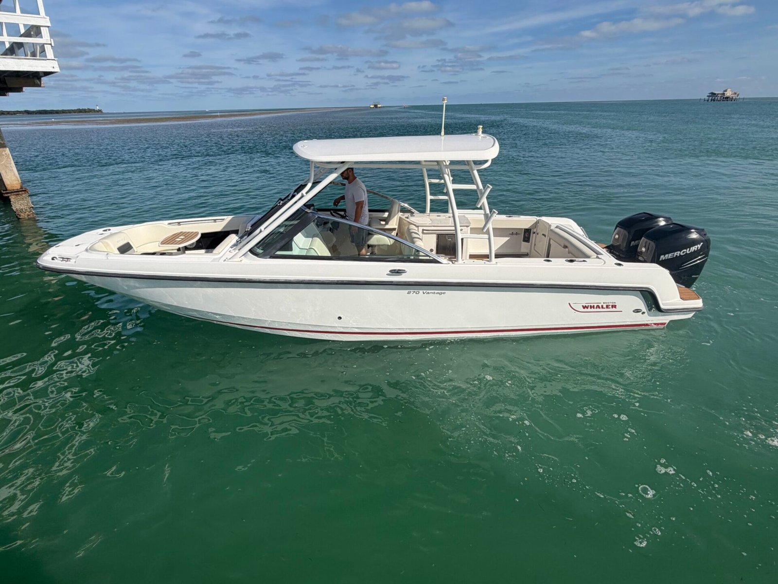 Boston Whaler 270 Vantage