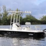 2019 Mako 21 LTS (MINT CONDITION)