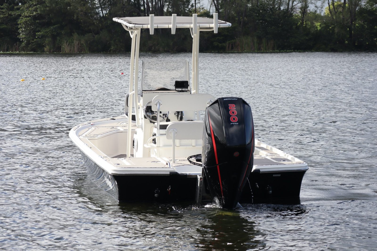 2019 Mako 21 LTS (MINT CONDITION)