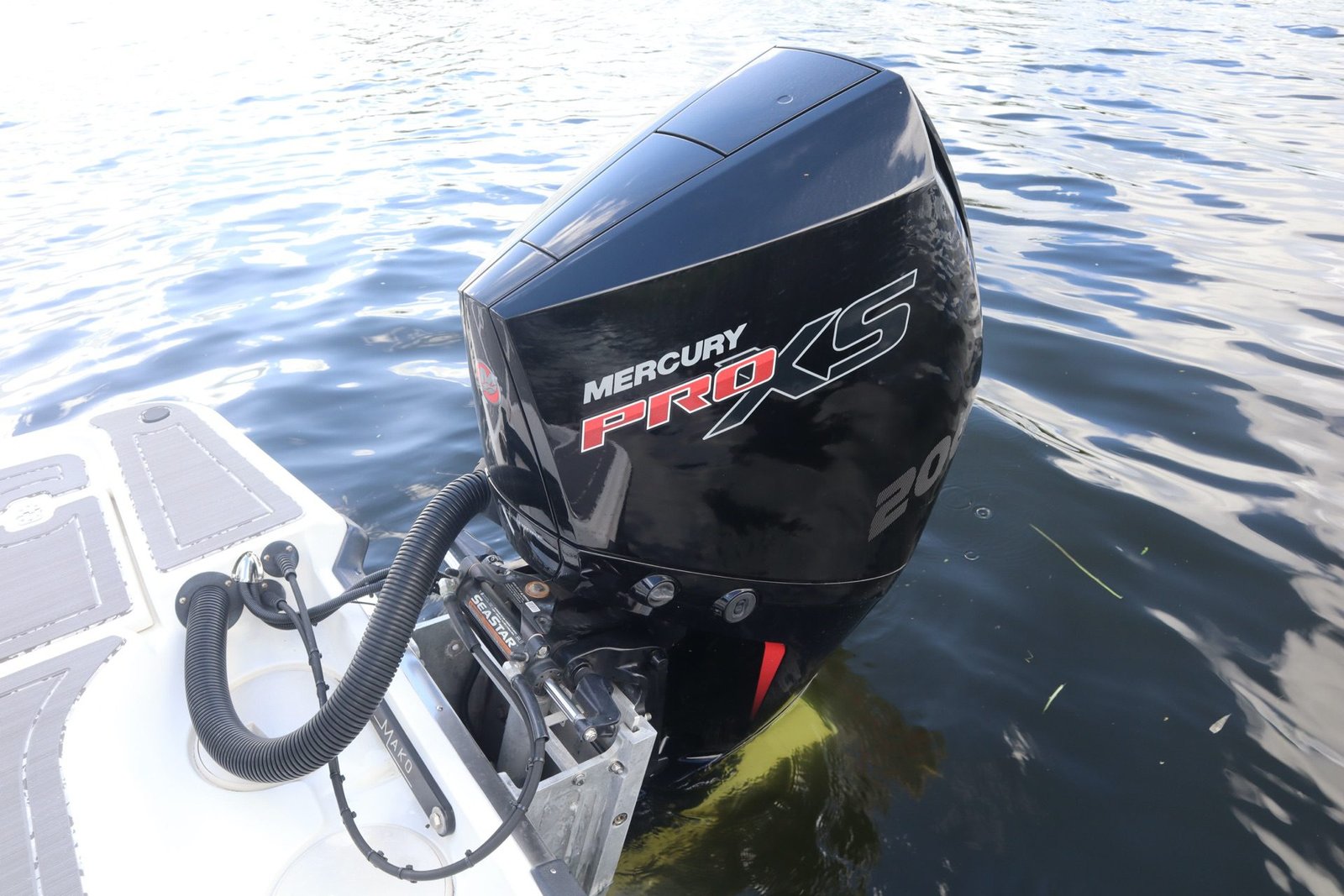2019 Mako 21 LTS (MINT CONDITION)