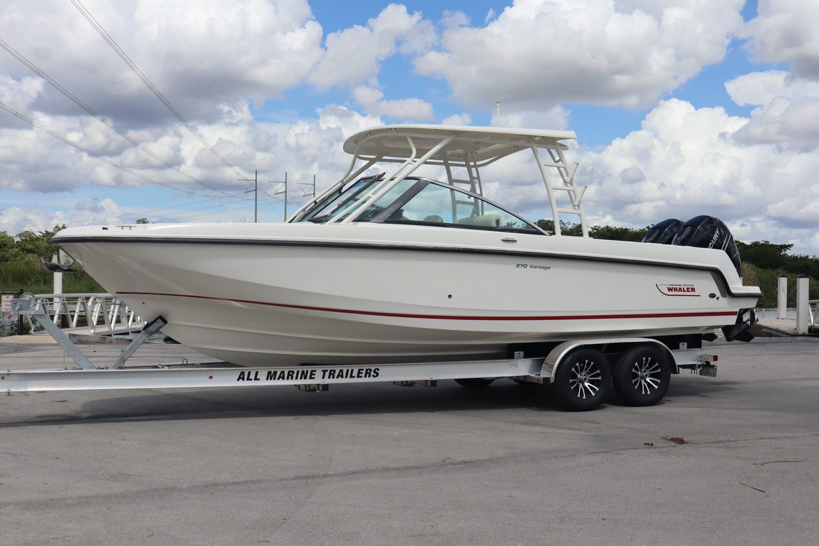 Boston Whaler 270 Vantage