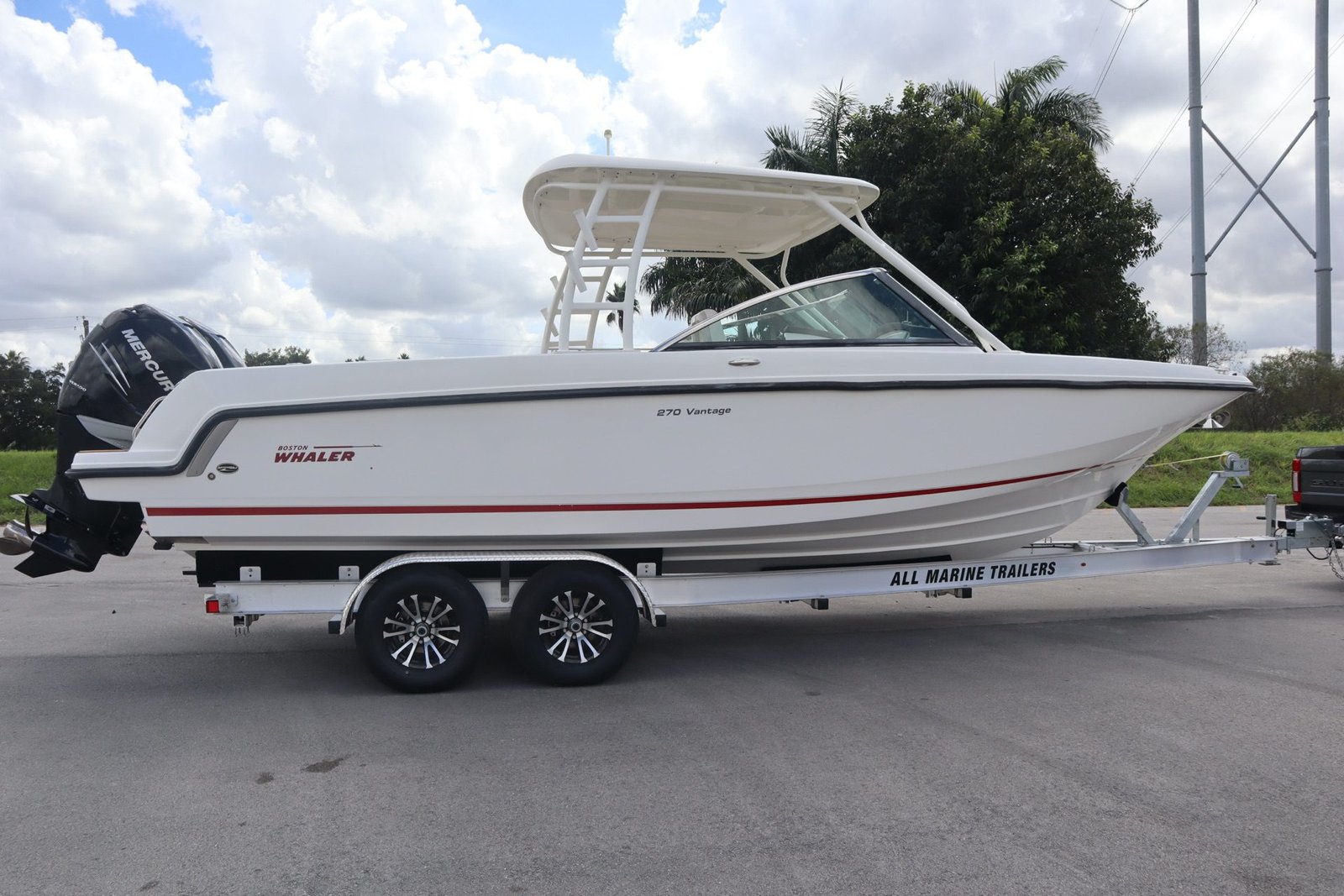 Boston Whaler 270 Vantage
