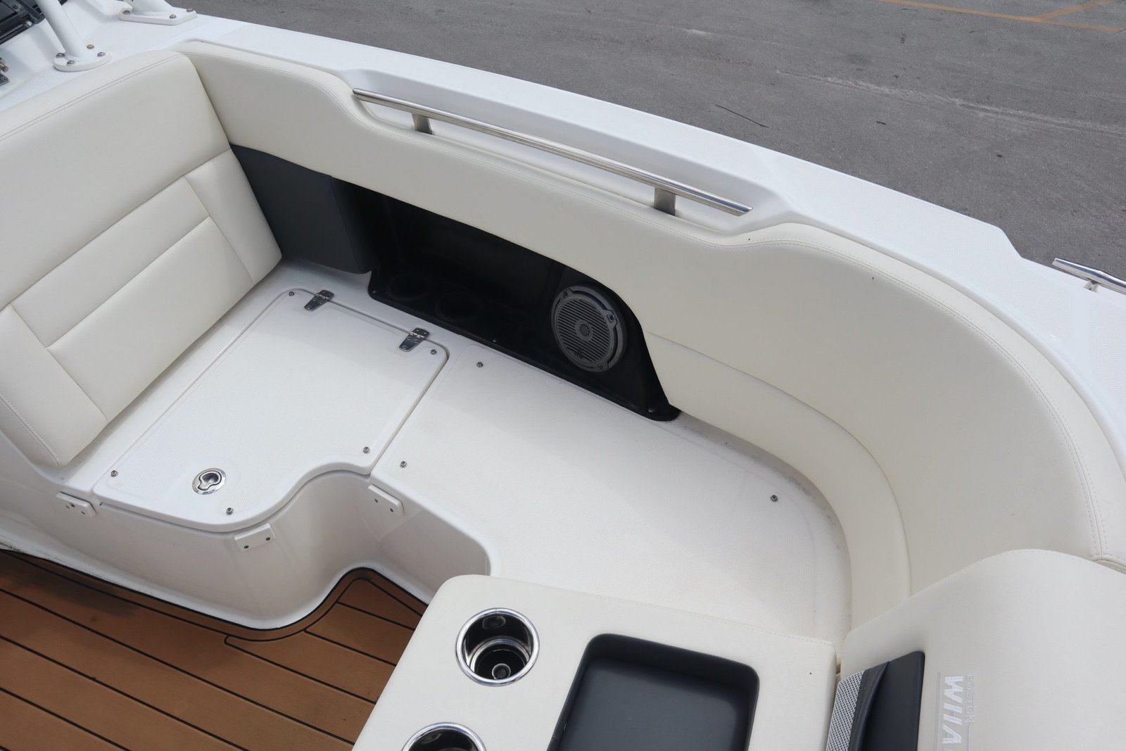 Boston Whaler 270 Vantage