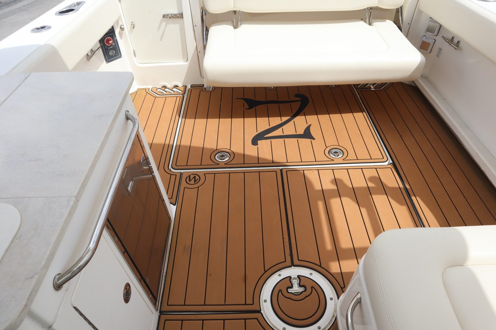 Boston Whaler 270 Vantage