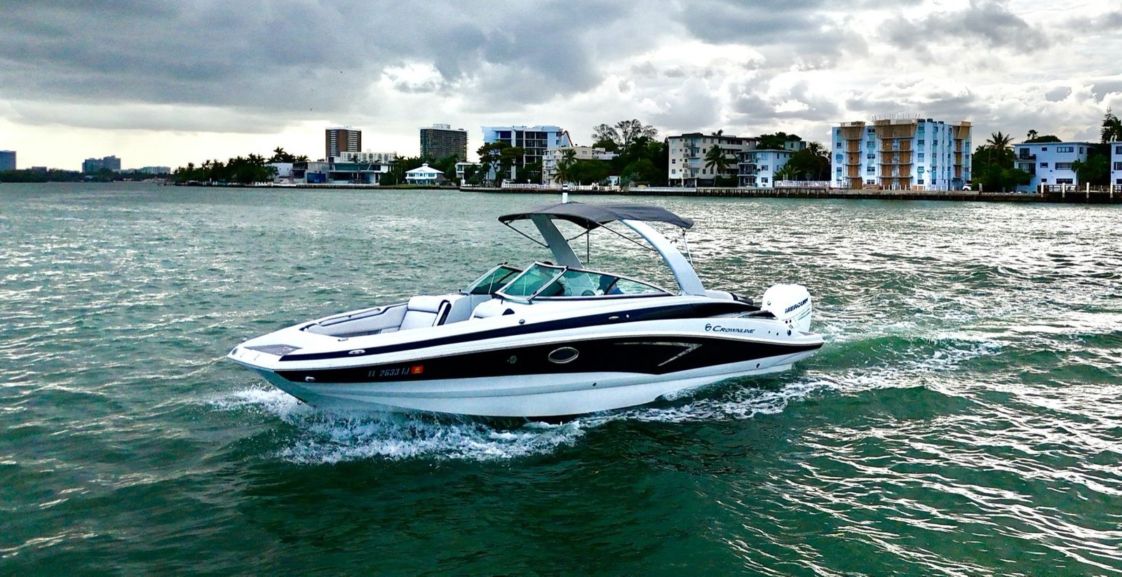 2023 Crownline 285 XS (PRISTINE CONDITIONS)