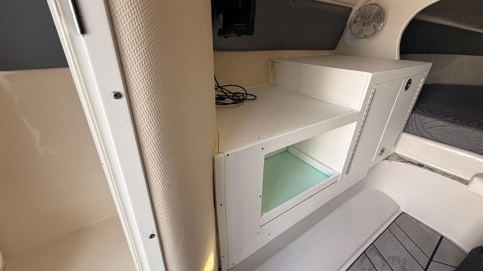 2014 ProNautica 33 Sport (SEA READY)