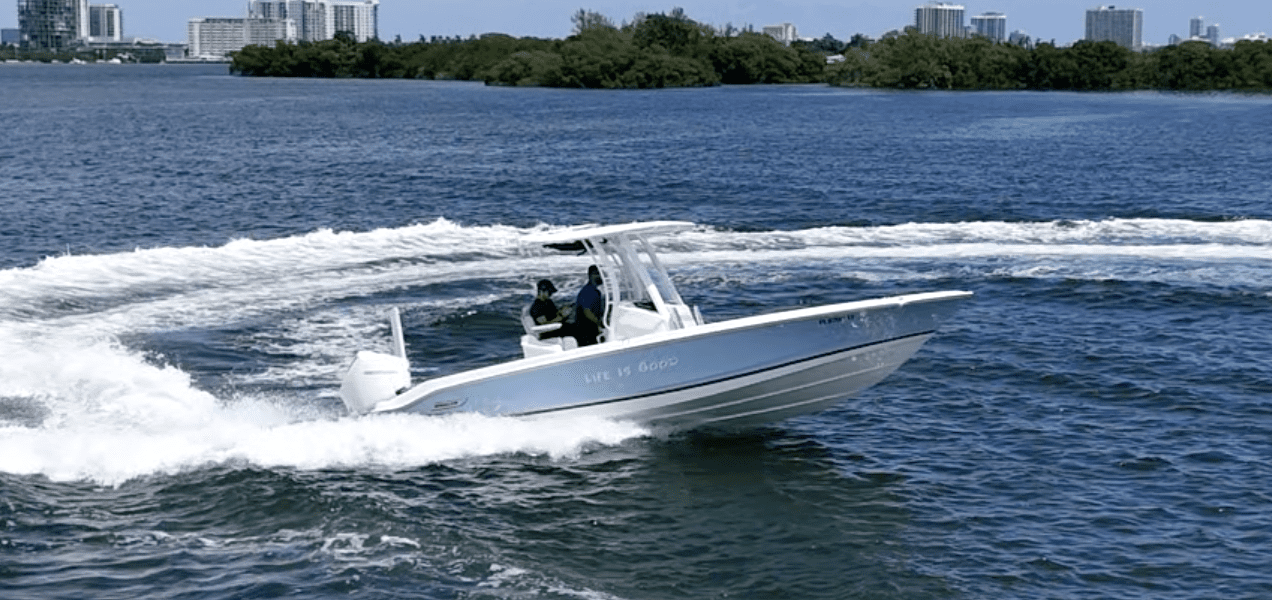 2022 Boston Whaler 250 Dauntless (MINT CONDITION)