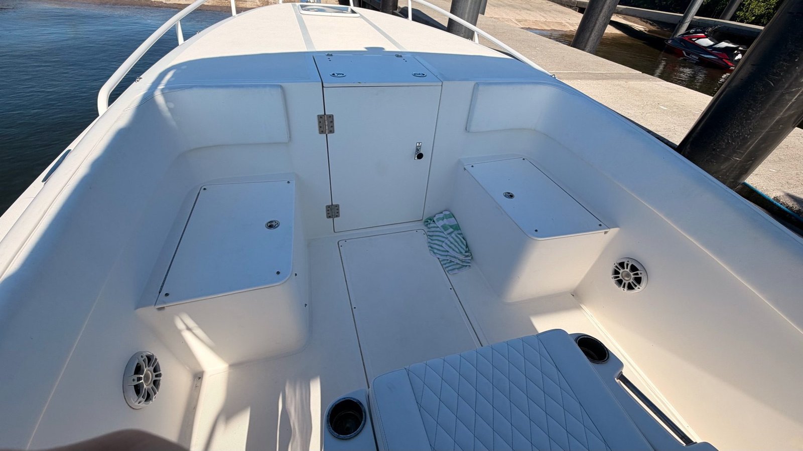 2006 Dakota 36 Cuddy Fully Refitted (TURN-KEY OFFSHORE BEAST)