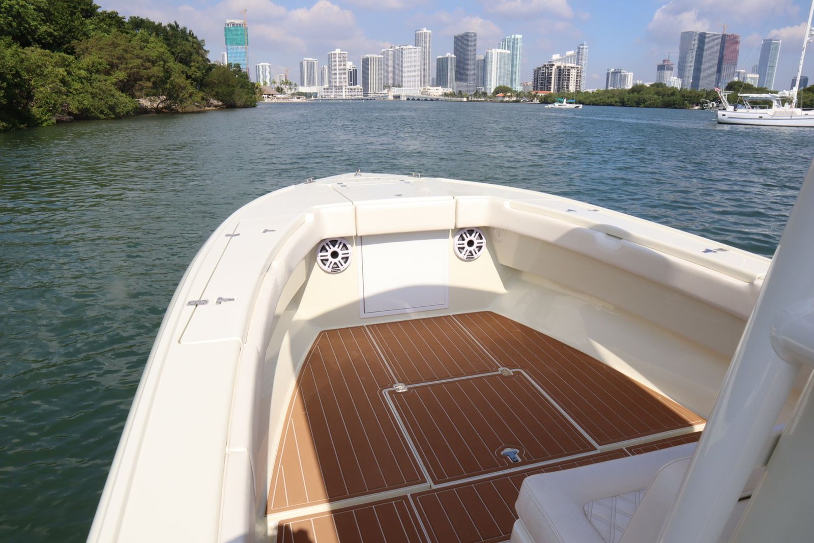 Intrepid 289 Open Fully Redone 2025 Motors