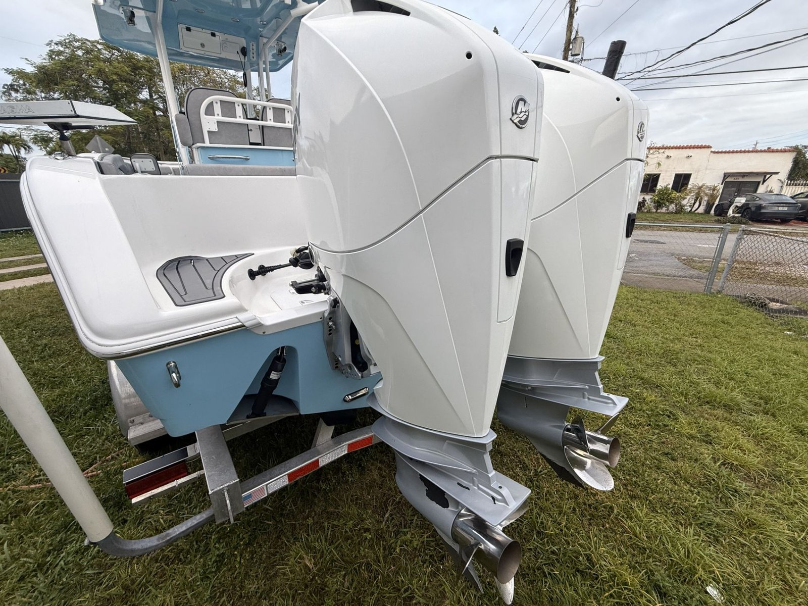 2020 Sea Pro 259 CC powered by twin Mercury 200hp 4 Stroke Verado