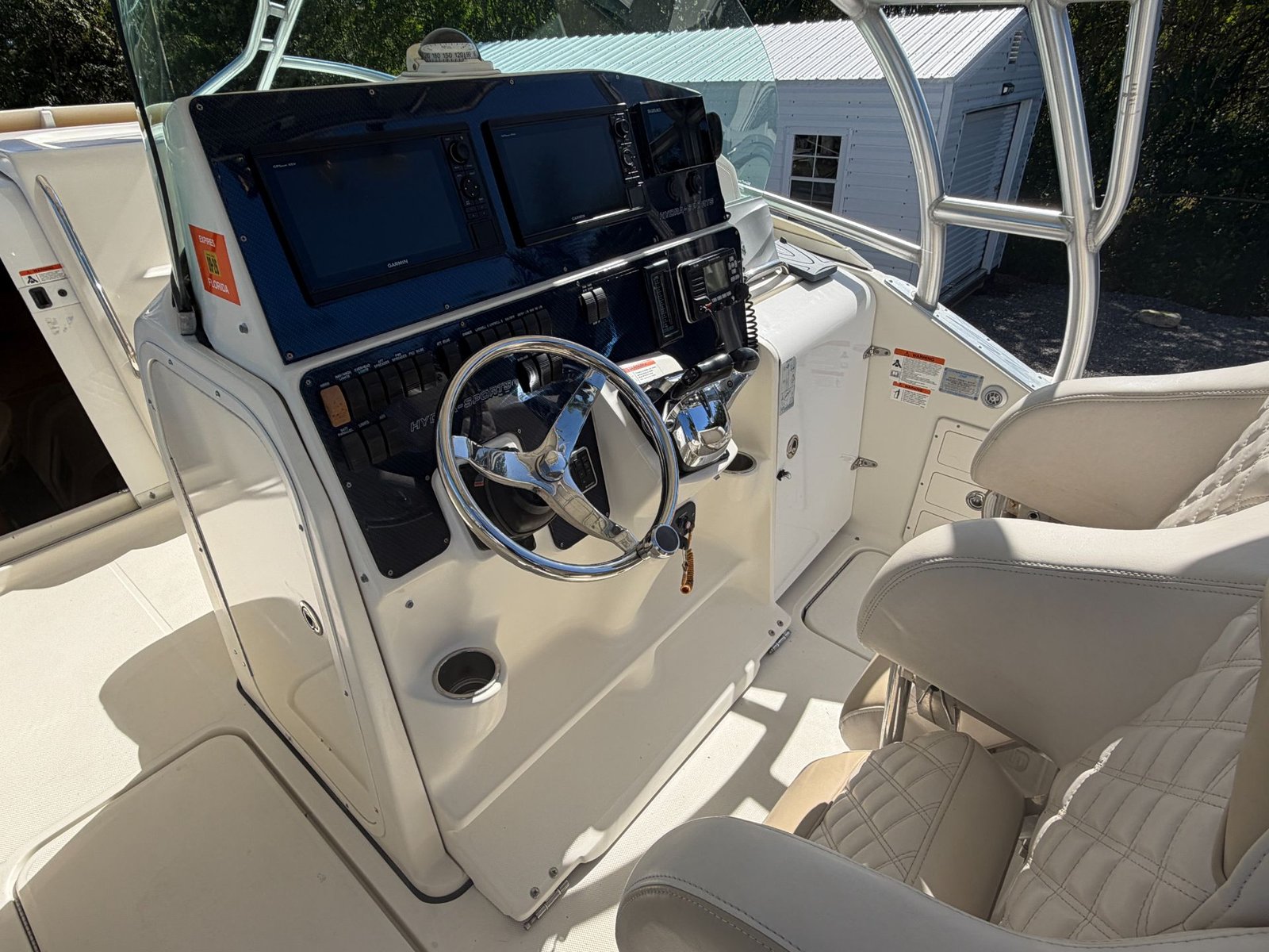 2005 Hydra-Sports Vector 3300 VX Repowered