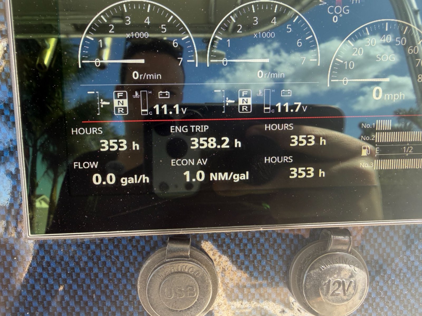 2005 Hydra-Sports Vector 3300 VX Repowered