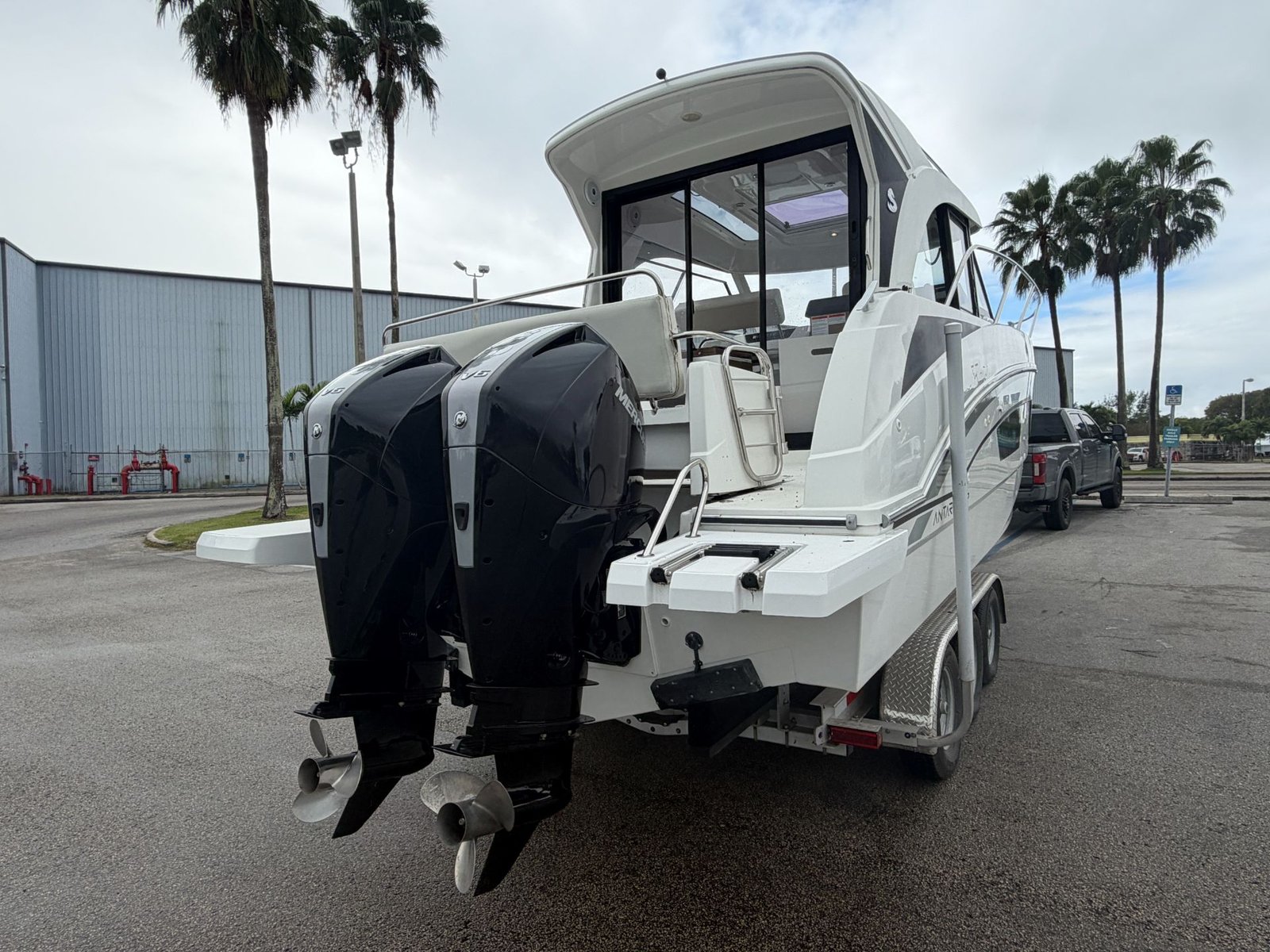 2021 Beneteau 27 Antares powered by Twin Mercury 200hp 4