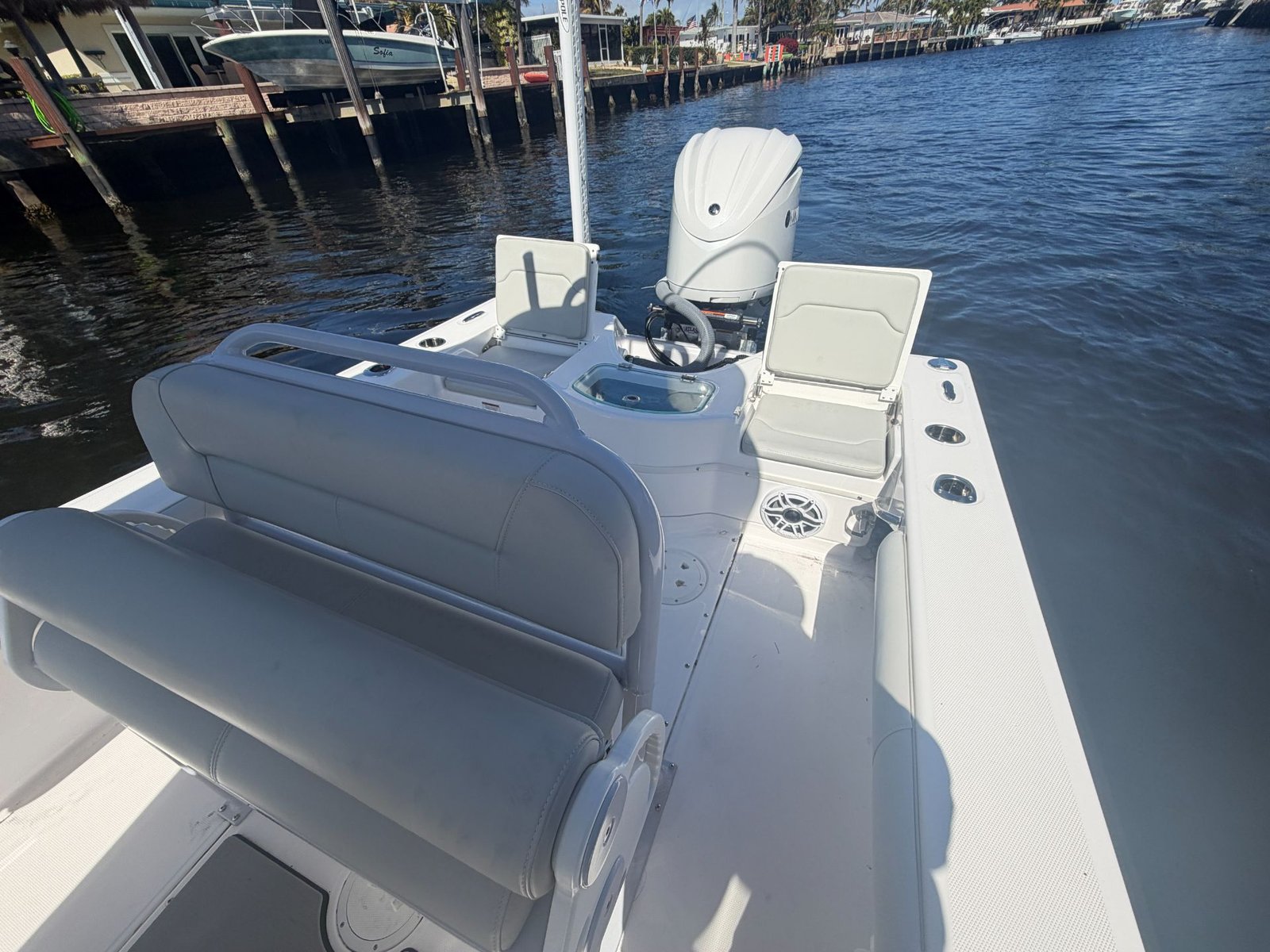 2023 Everglades 243CC