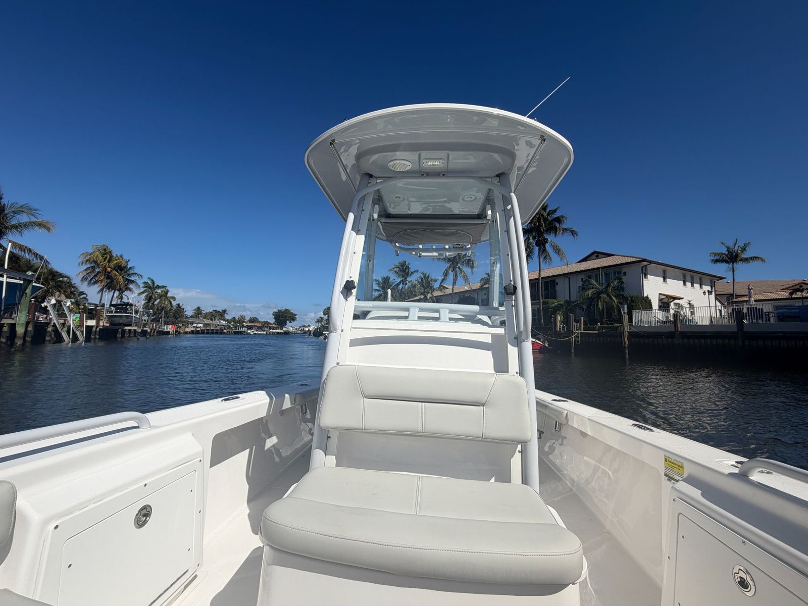 2023 Everglades 243CC