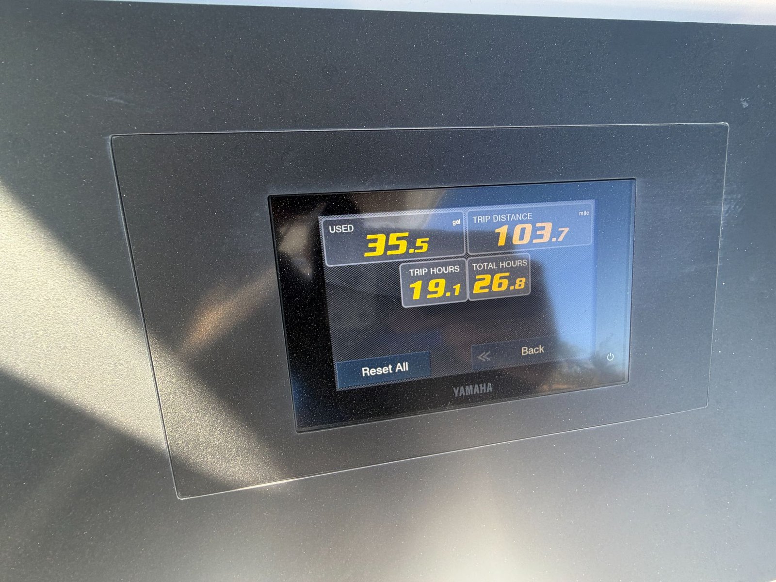 2023 Everglades 243CC