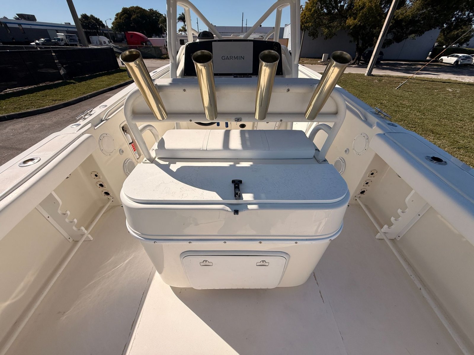 2004 Edgewater 265CC