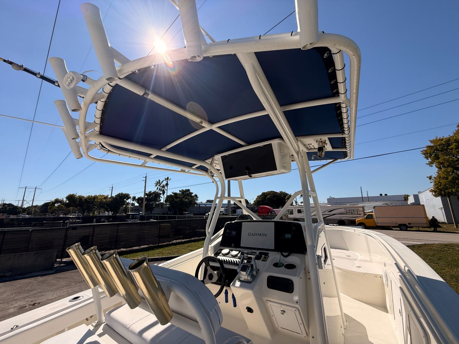 2004 Edgewater 265CC