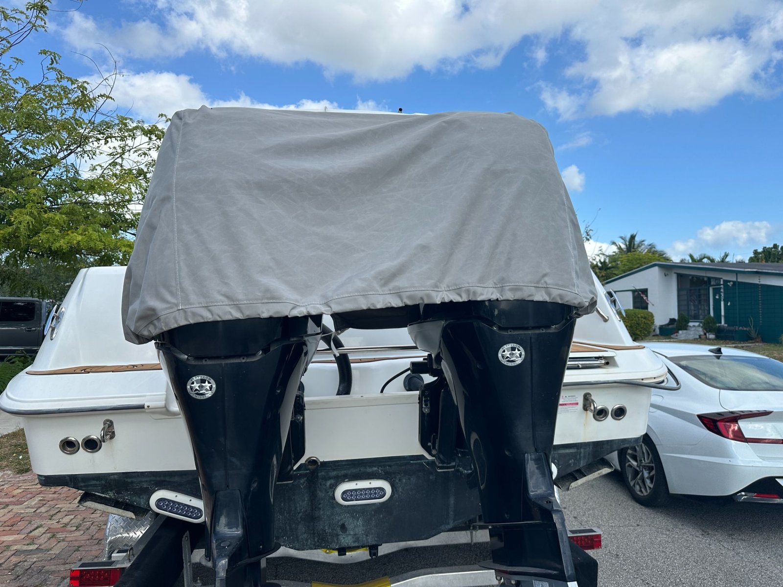 Boston Whaler 320 Outrage