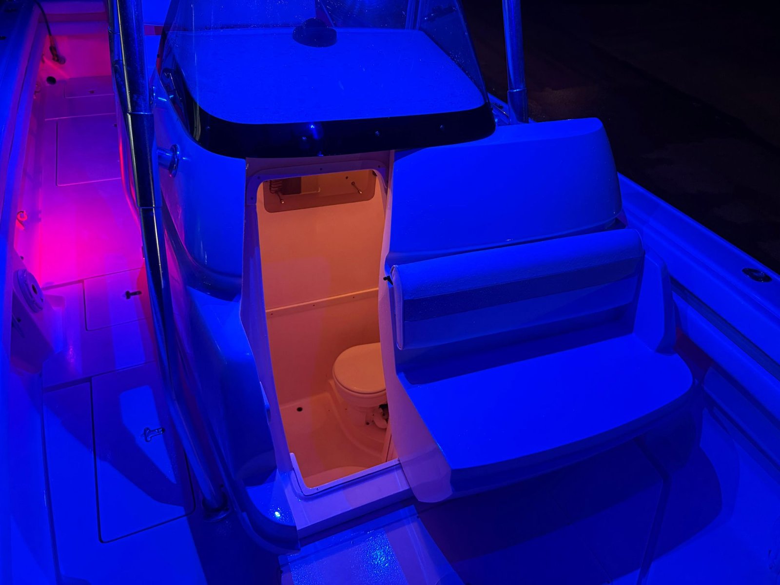 2009 Intrepid 323 Center Console powered 2019 Mercury 300 V8