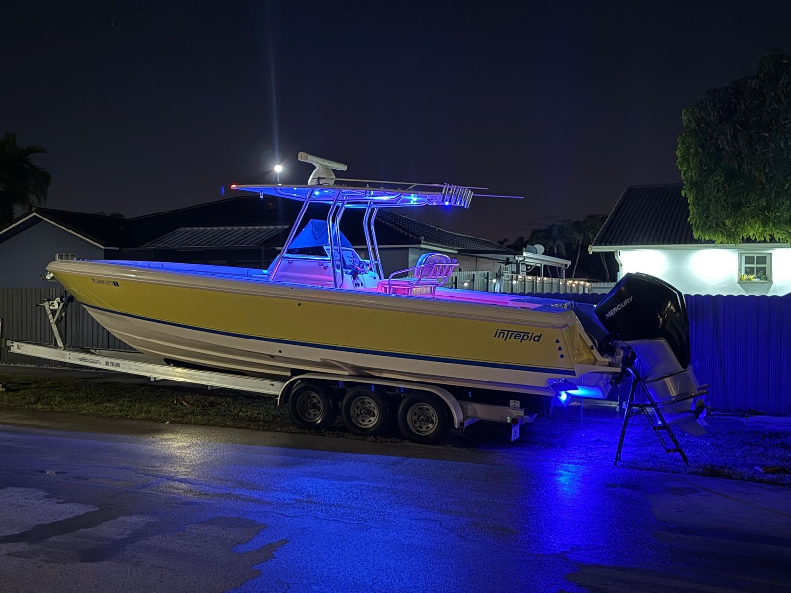 2009 Intrepid 323 Center Console powered 2019 Mercury 300 V8