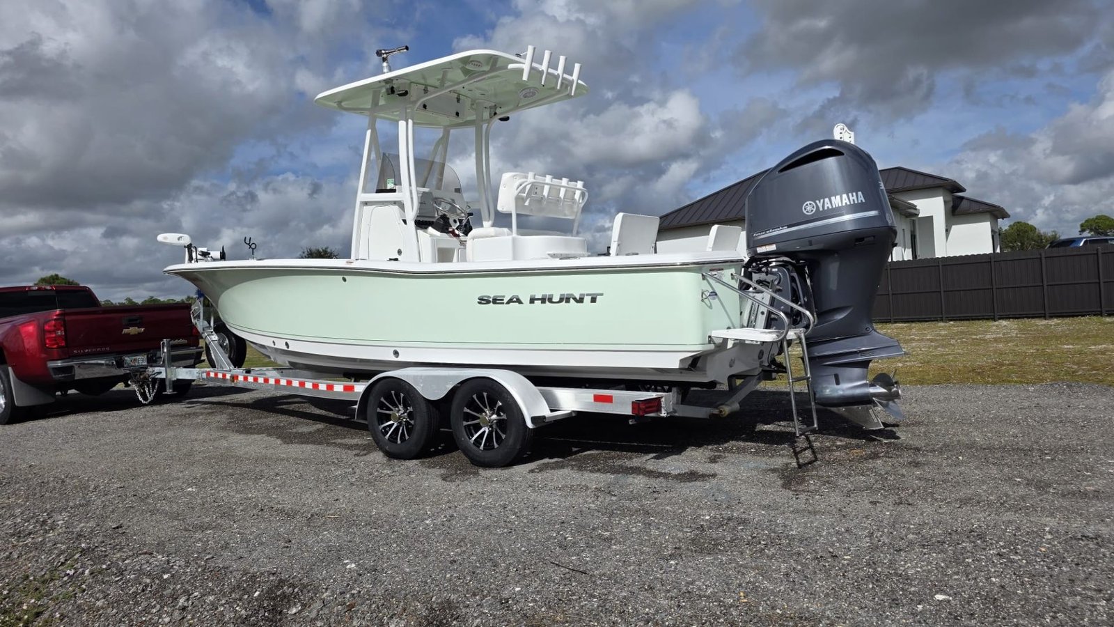 2015 Sea Hunt BX 24 BR