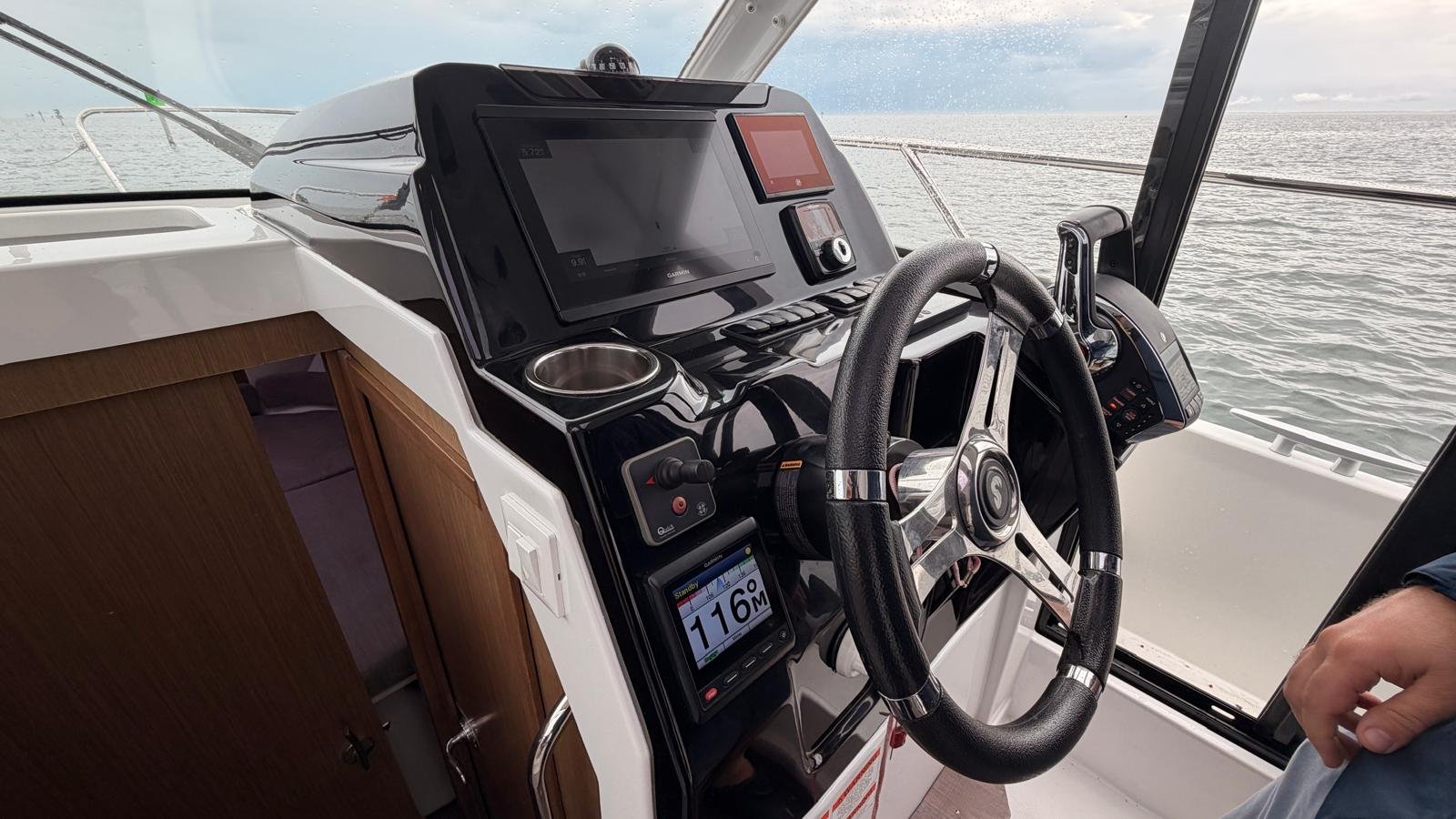 2021 Beneteau 27 Antares powered by Twin Mercury 200hp 4