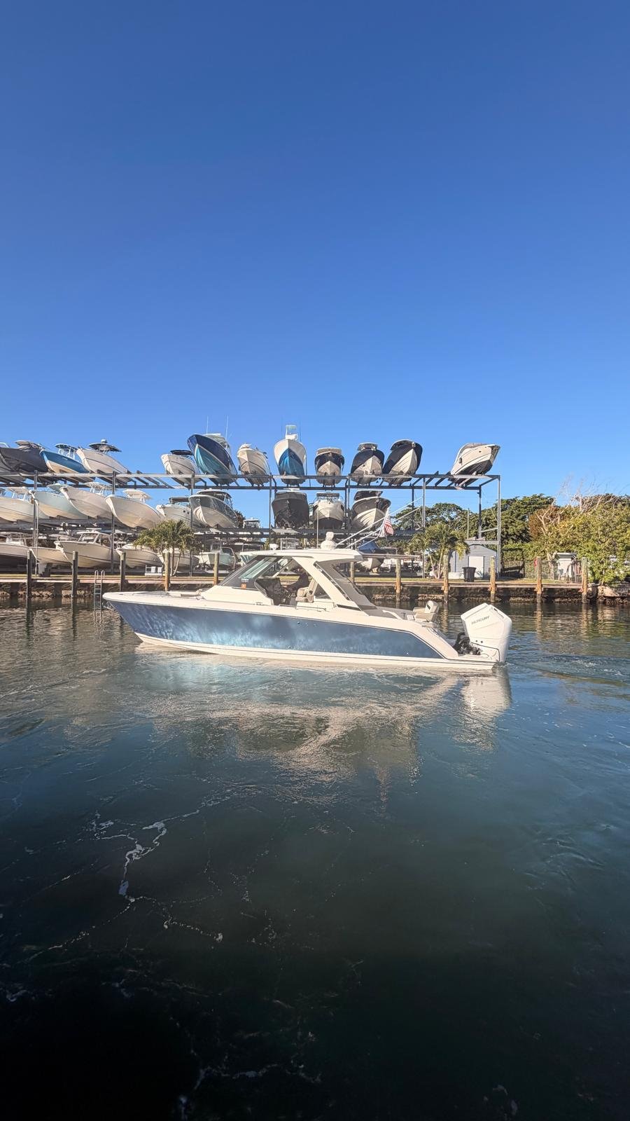 2023 Tiara Sport 34 LS