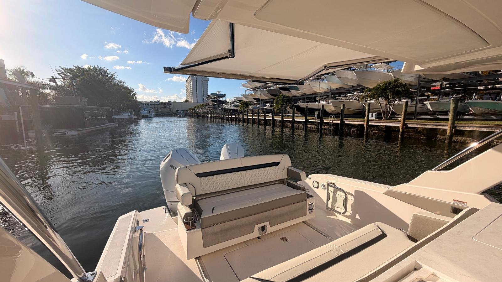 2023 Tiara Sport 34 LS