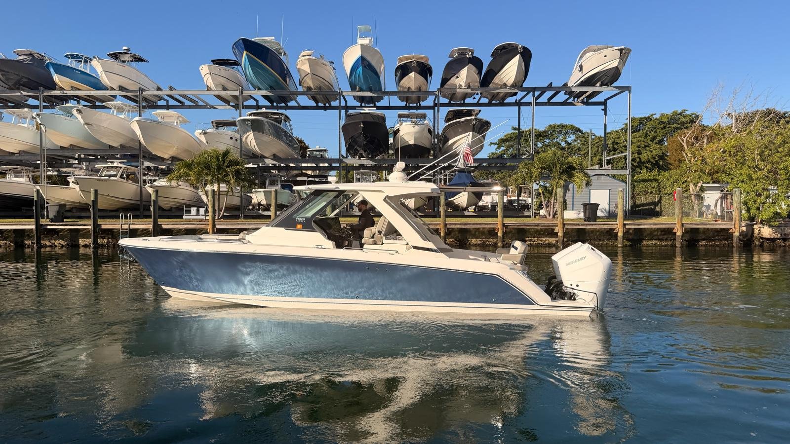 2023 Tiara Sport 34 LS