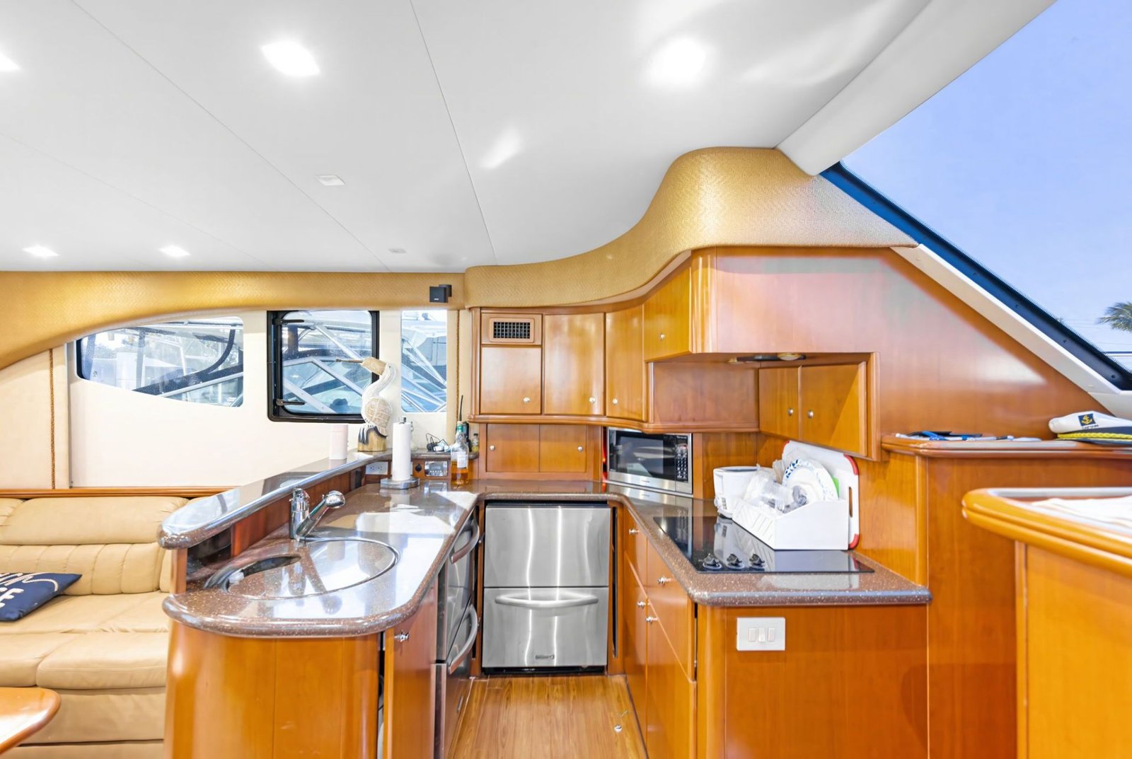 2007 Silverton 45 Convertible Powered by Twin Volvo Penta D12