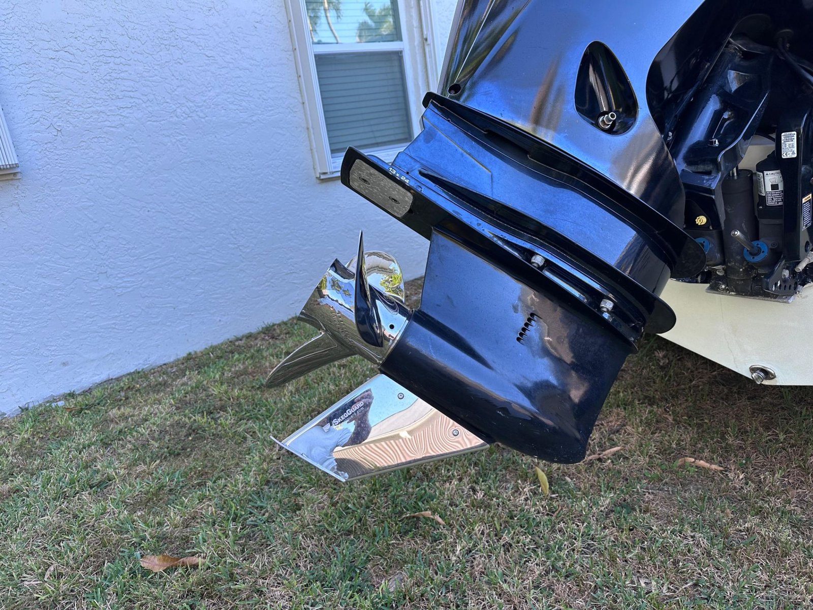 2022 Cobia 220 Dual Console powered by Mercury 200hp 4Strokes