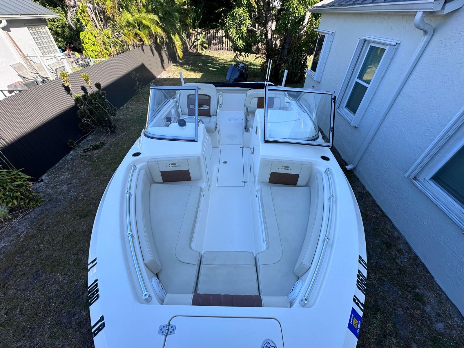 2022 Cobia 220 Dual Console powered by Mercury 200hp 4Strokes