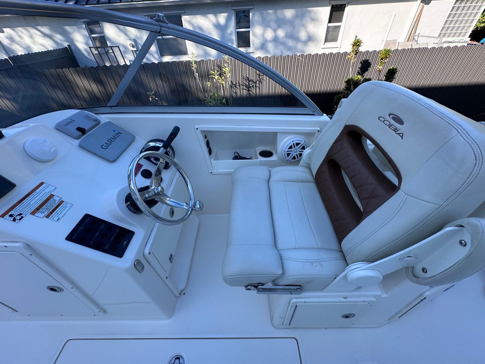 2022 Cobia 220 Dual Console powered by Mercury 200hp 4Strokes
