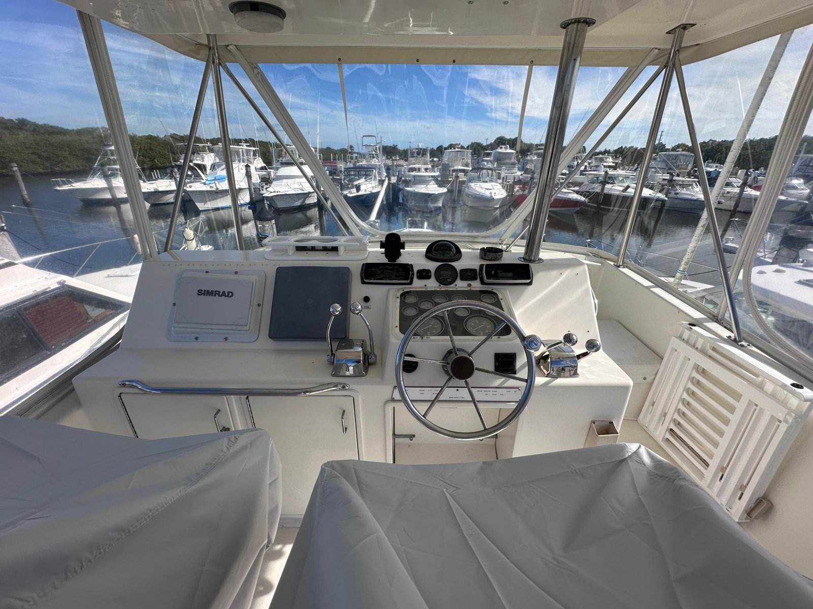 1989 Ocean Yachts 38SS powered by twin Caterpilar 3208TA