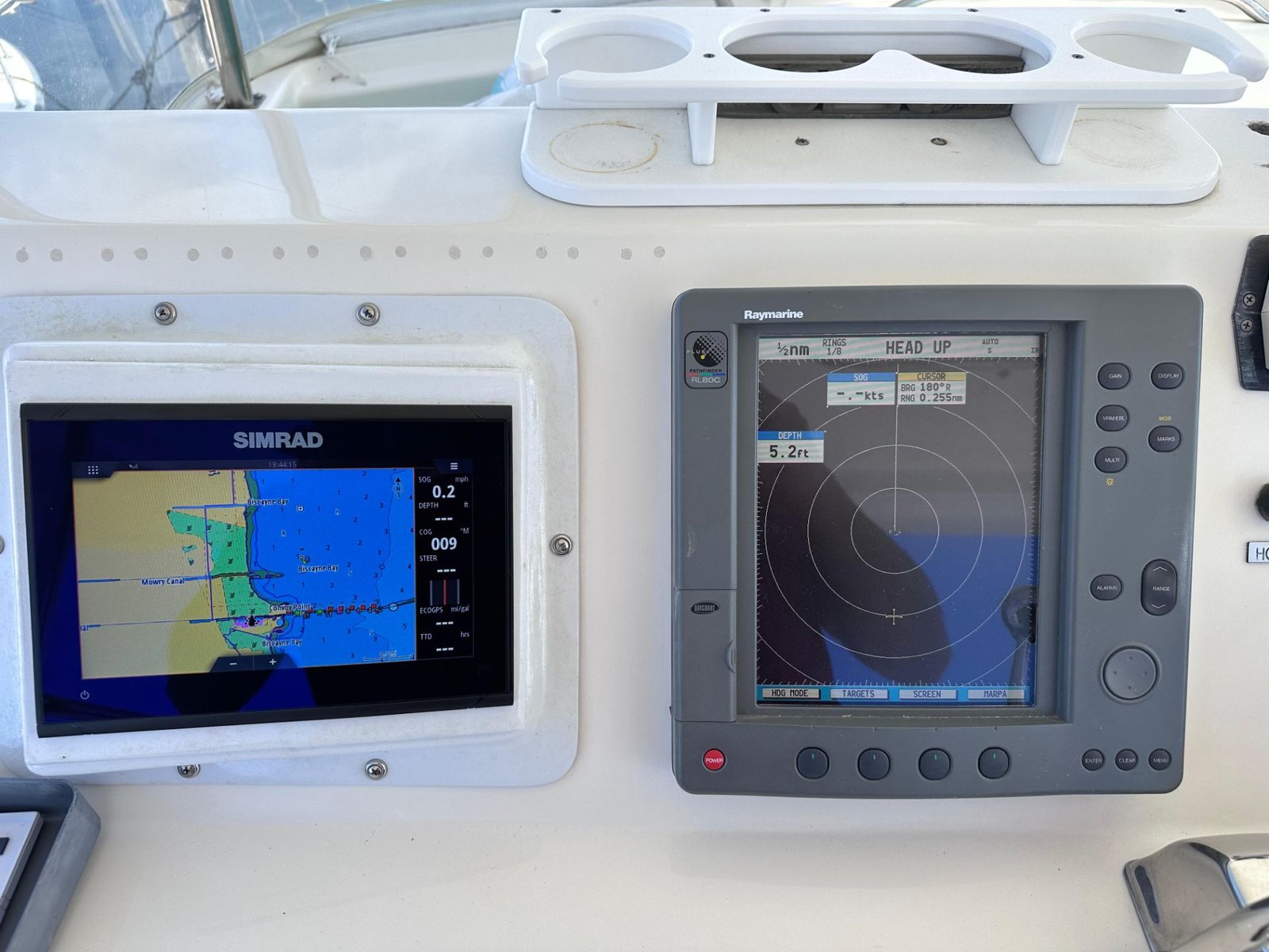 1989 Ocean Yachts 38SS powered by twin Caterpilar 3208TA