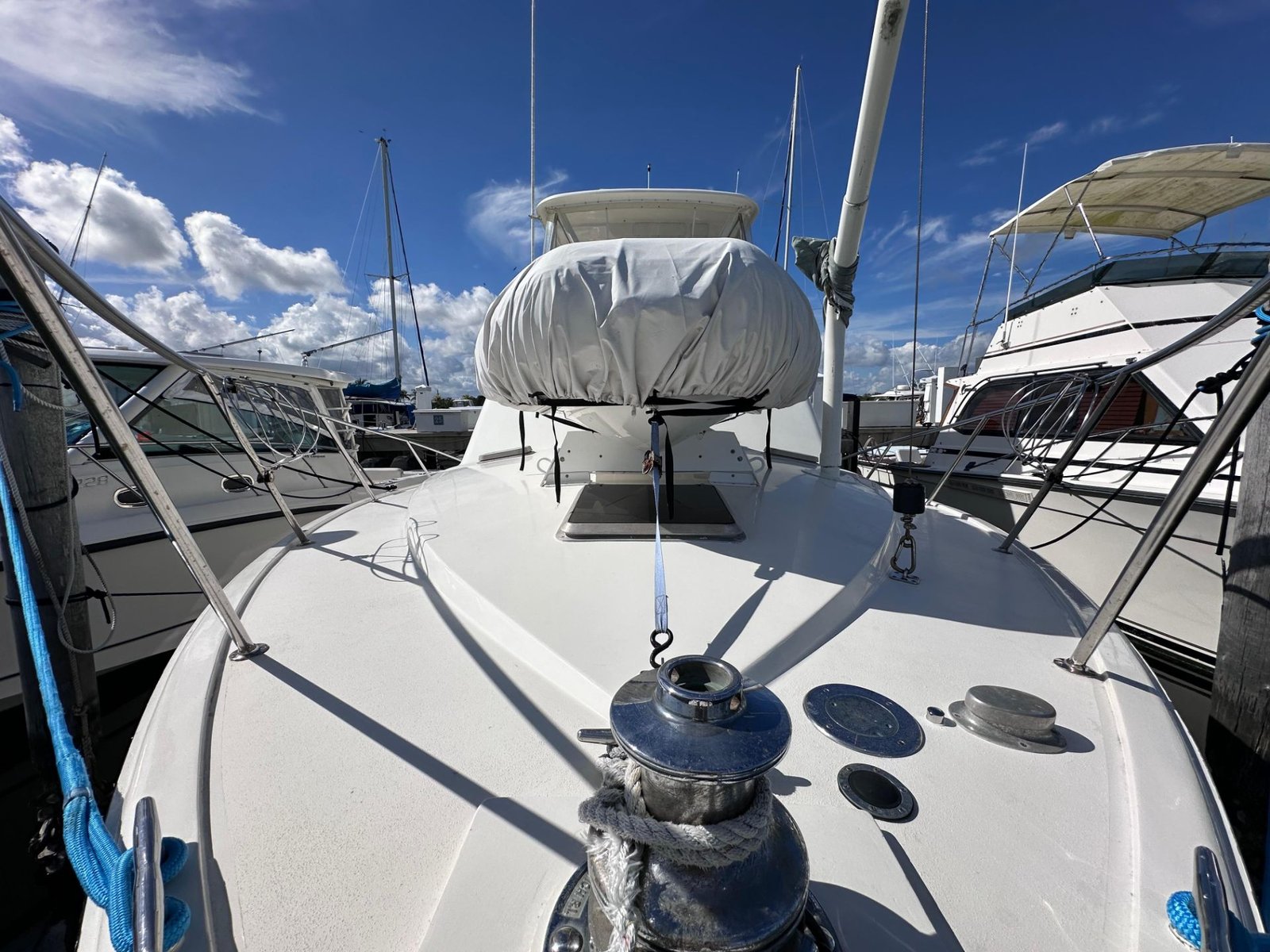 1989 Ocean Yachts 38SS powered by twin Caterpilar 3208TA