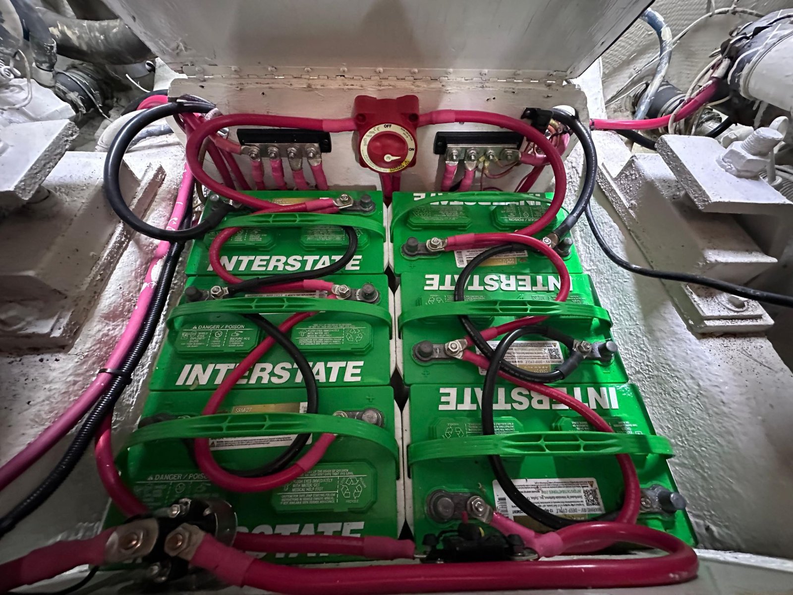 1989 Ocean Yachts 38SS powered by twin Caterpilar 3208TA