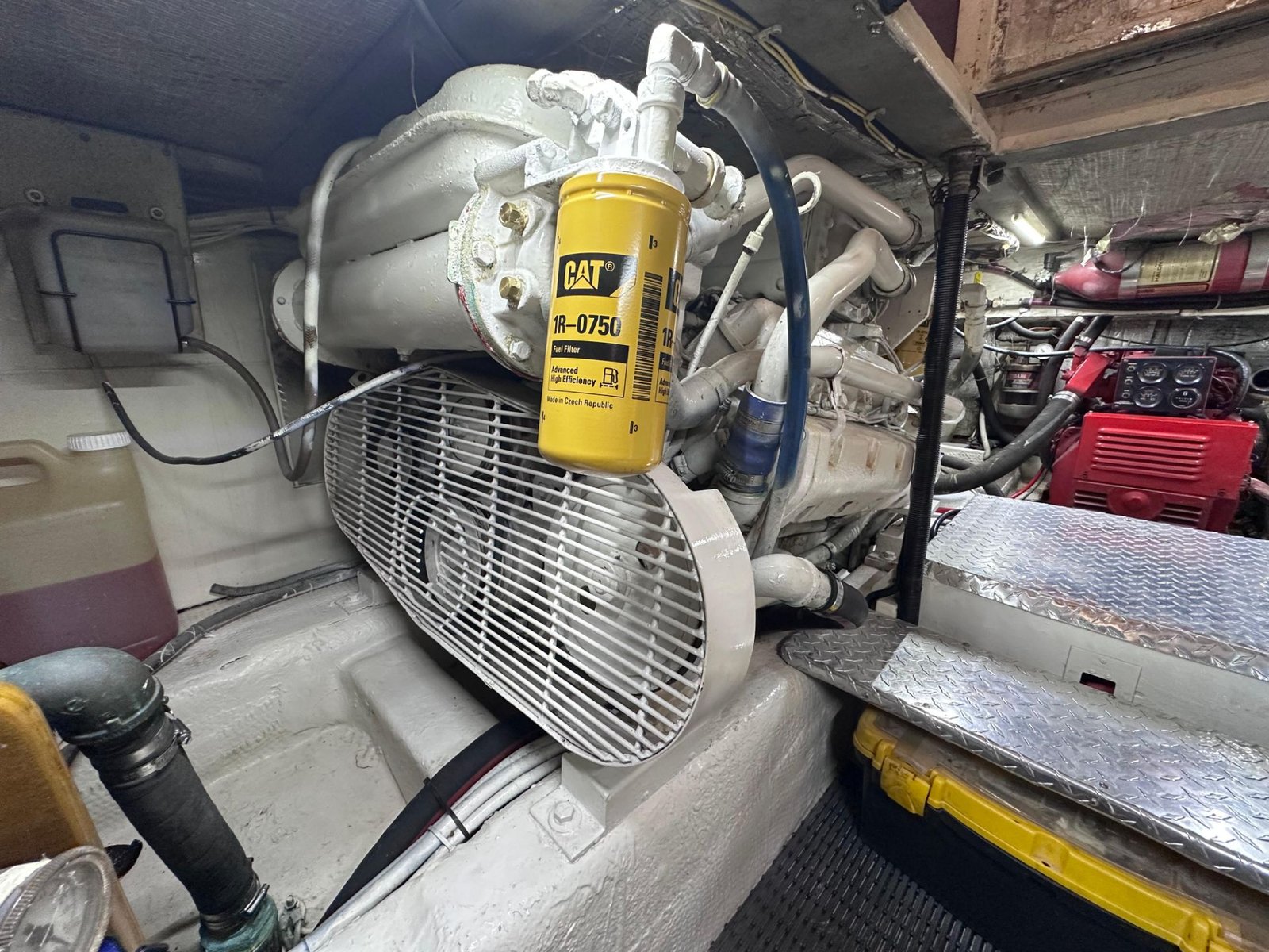 1989 Ocean Yachts 38SS powered by twin Caterpilar 3208TA