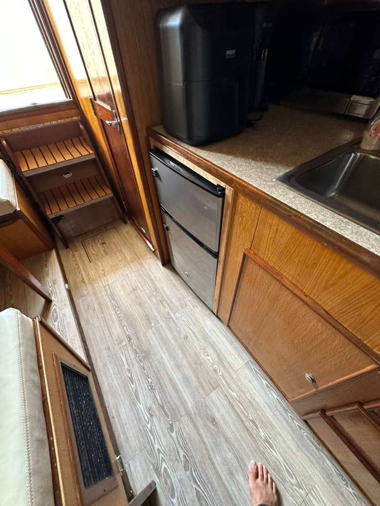 1988 Atlantic 34 Express powered by 2003 Caterpillar 3126