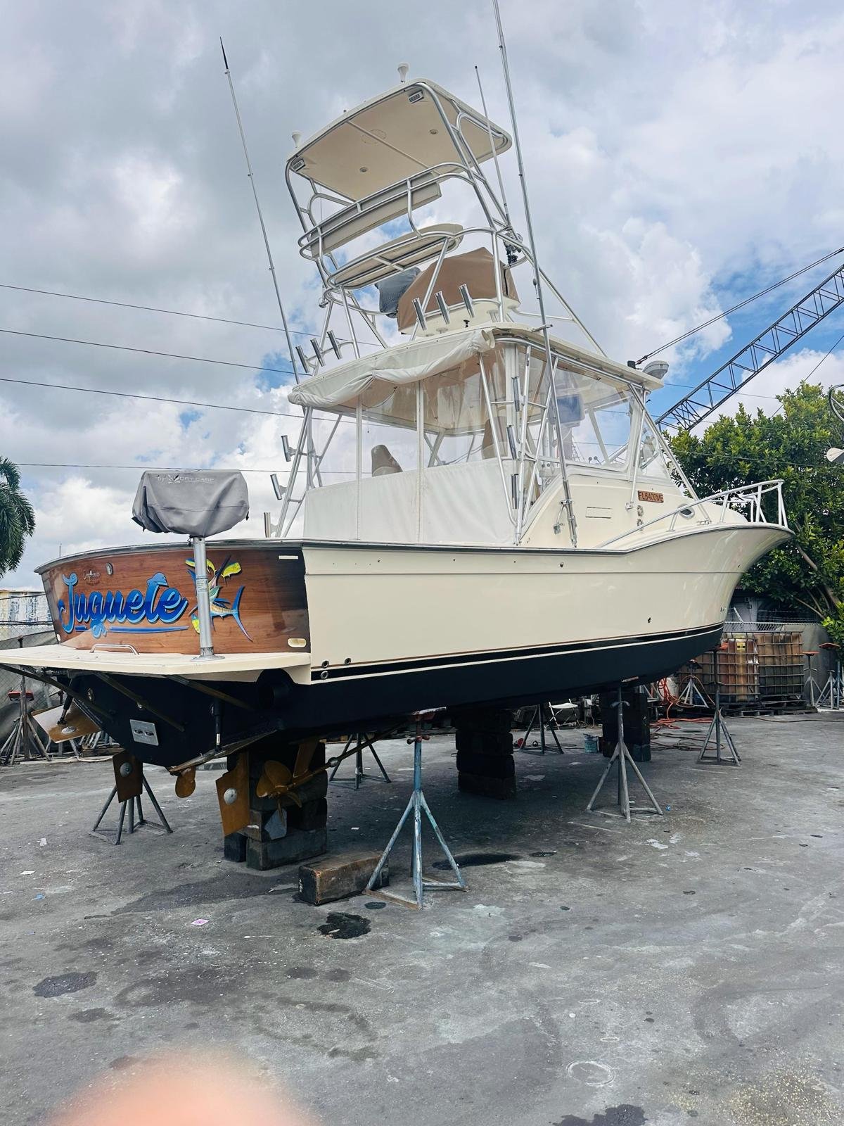 1988 Atlantic 34 Express powered by 2003 Caterpillar 3126