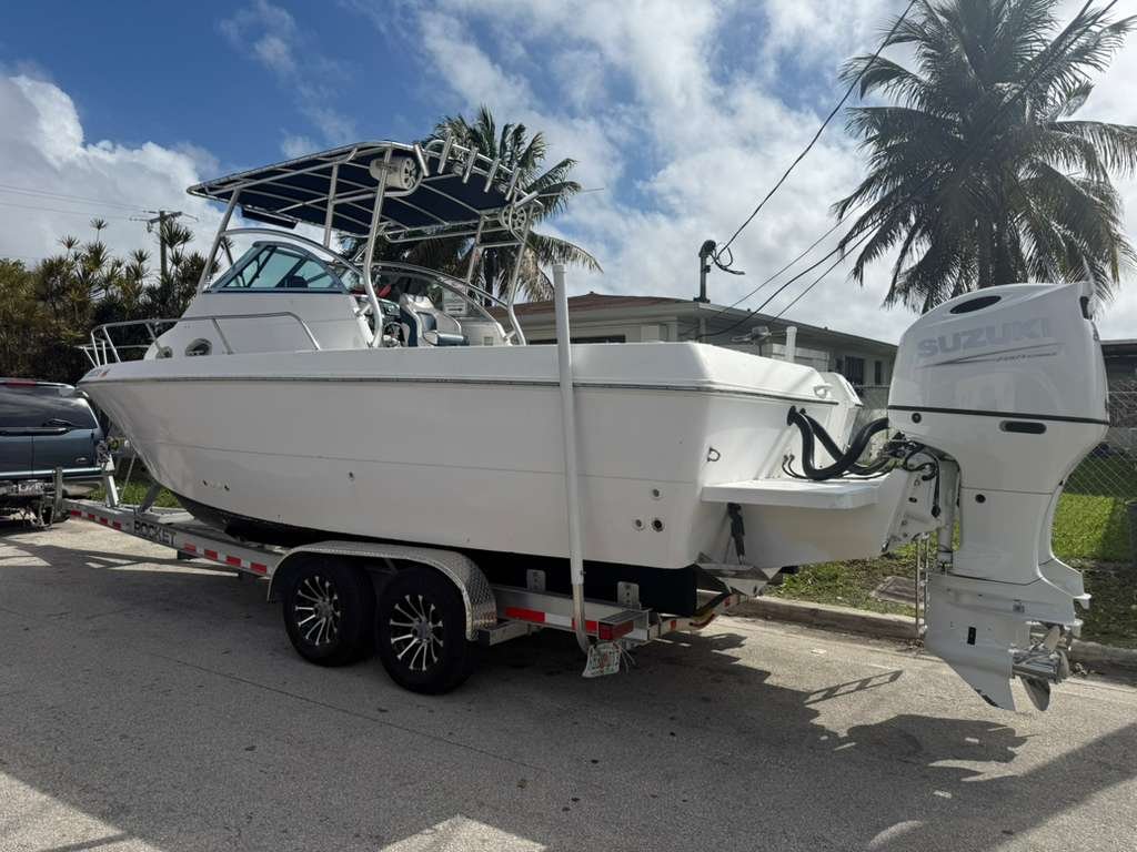 1999 Pro-Line 2610 Walkaround Powered by Twin 2023 Suzuki 200 Hp