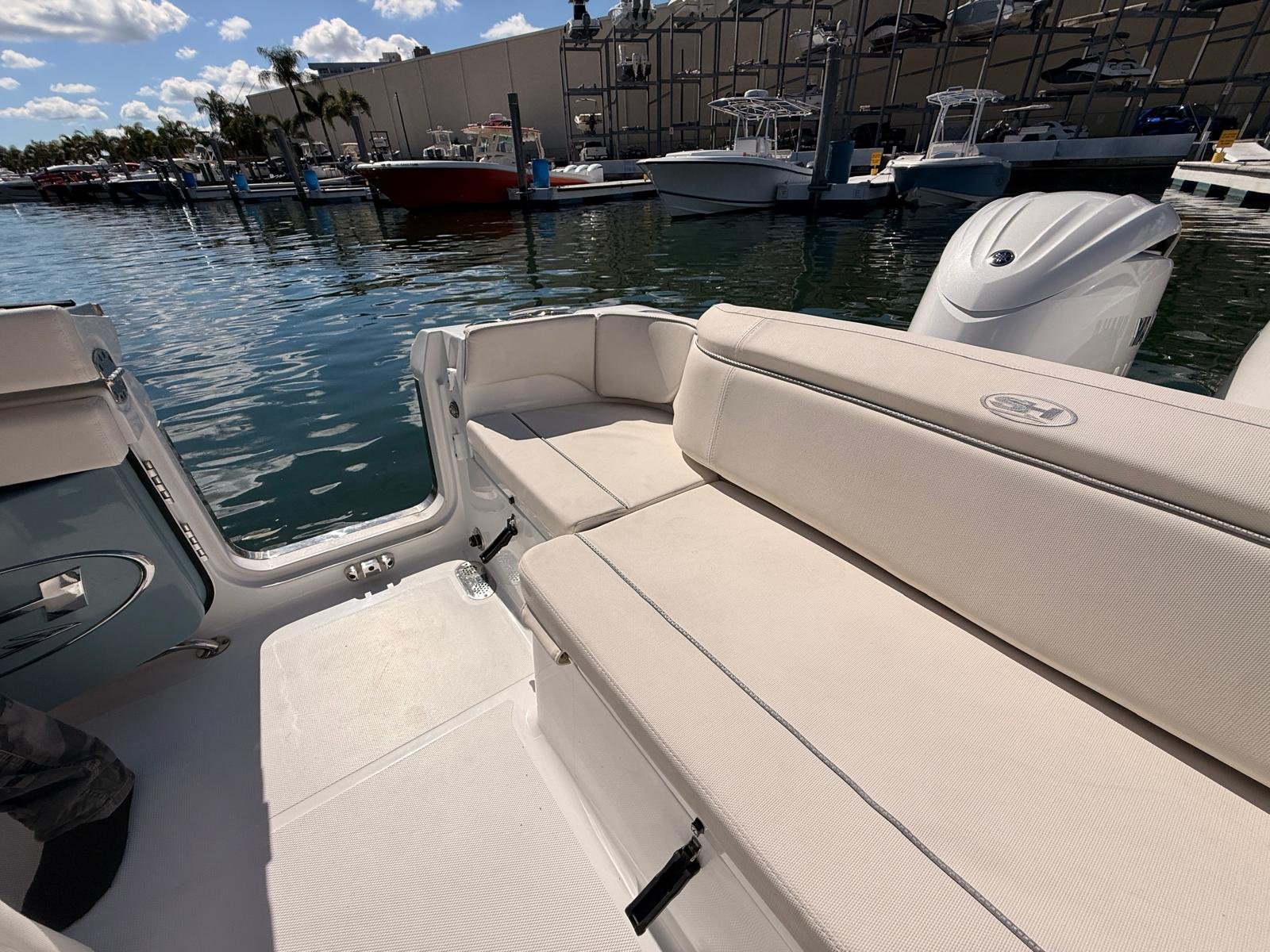 2025 Sea Hunt 265 SE